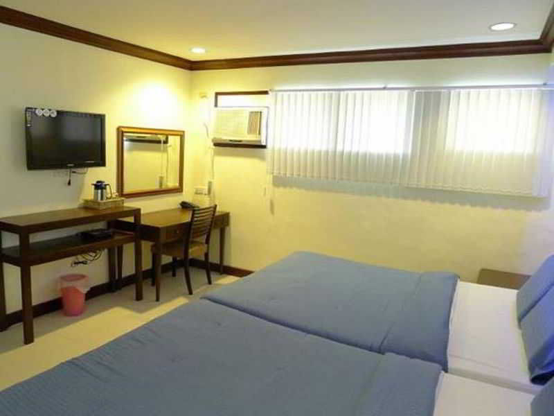 Bluefins Resort Lapu-Lapu City Eksteriør bilde