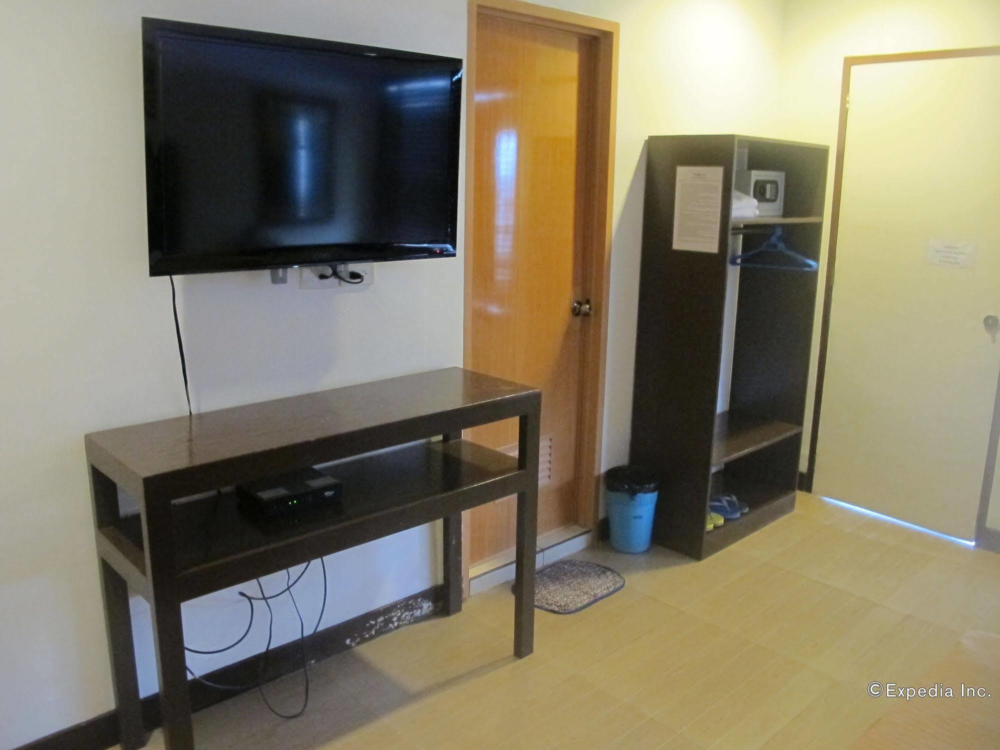 Bluefins Resort Lapu-Lapu City Eksteriør bilde