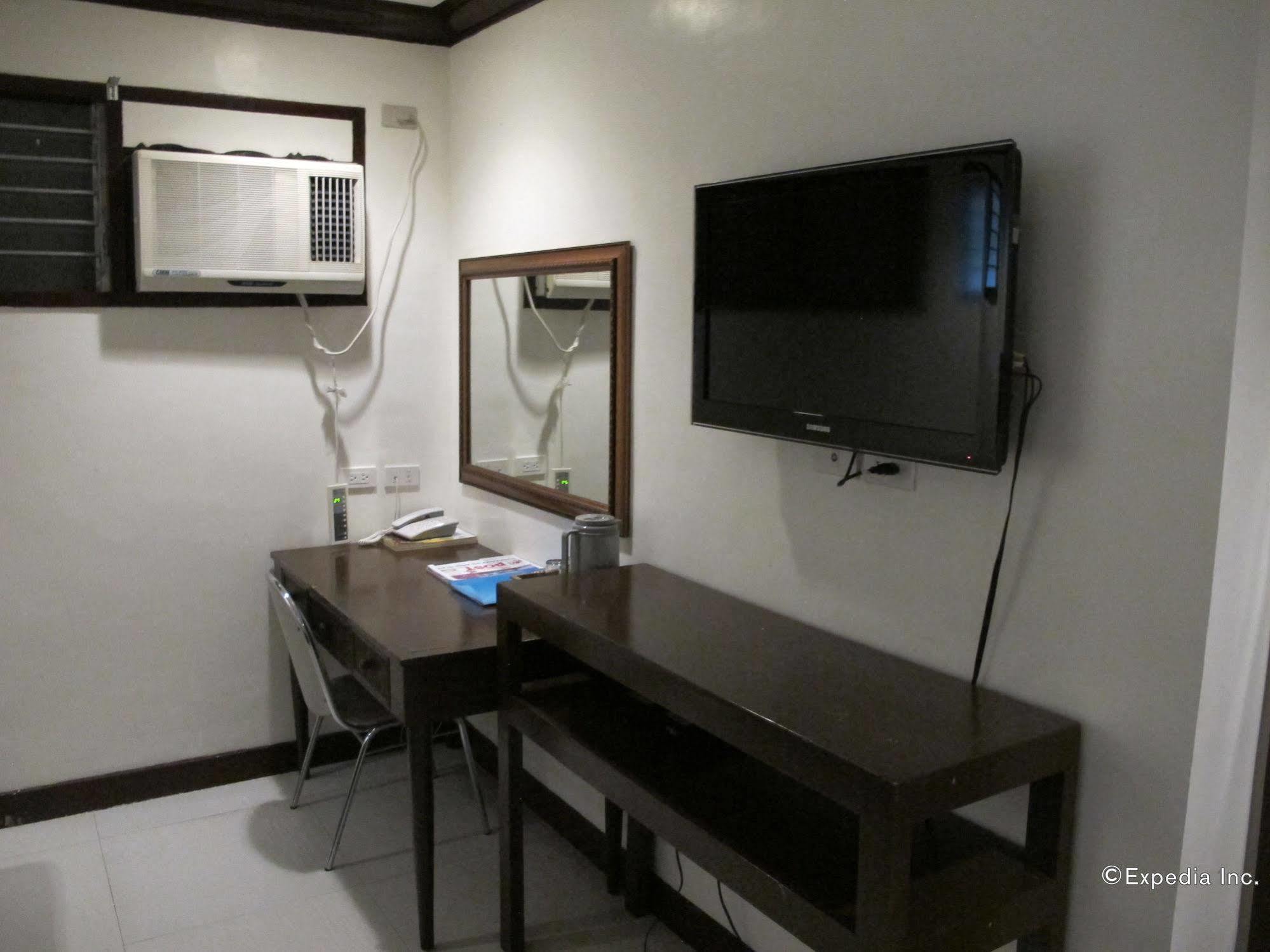 Bluefins Resort Lapu-Lapu City Eksteriør bilde