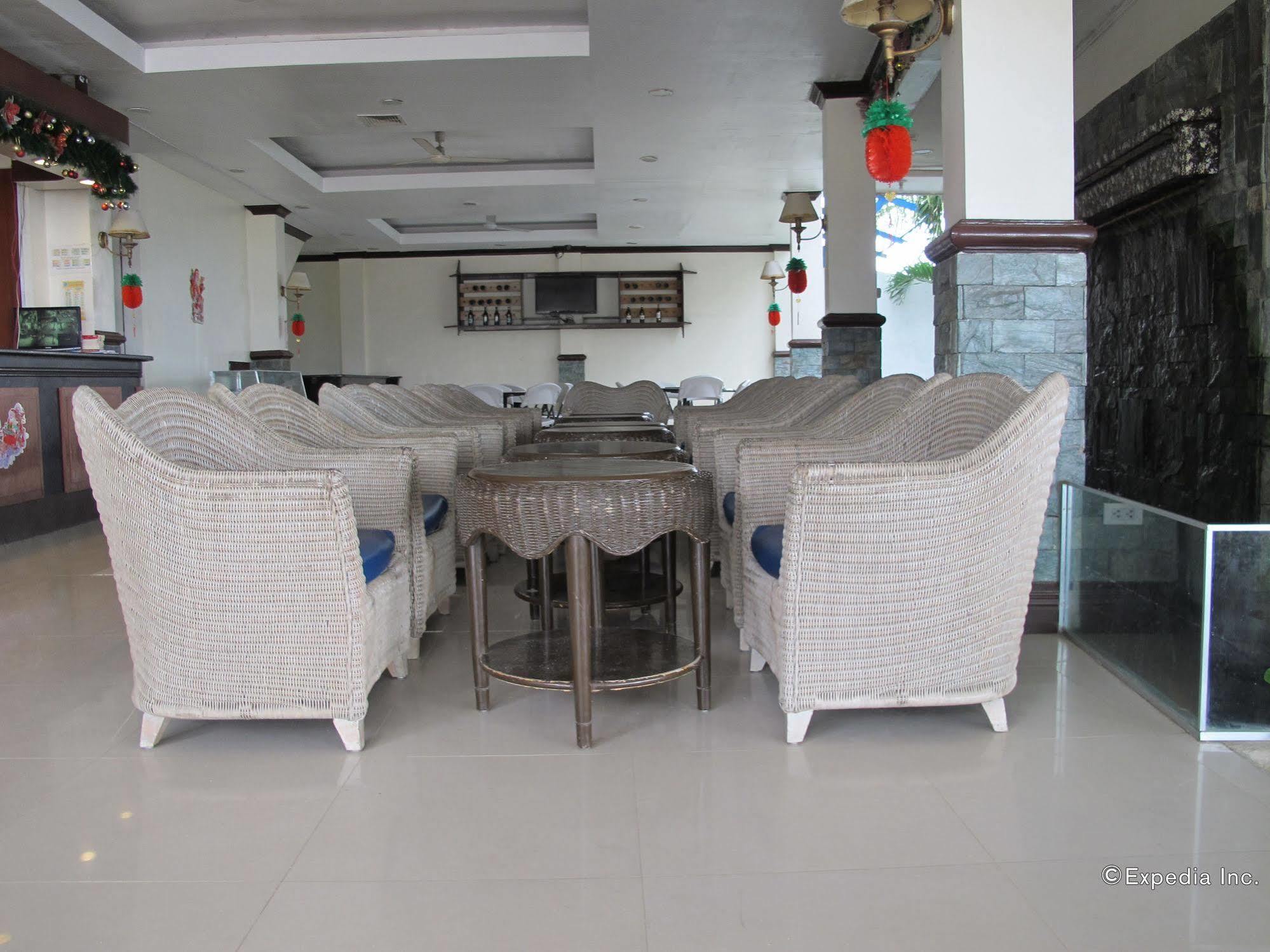 Bluefins Resort Lapu-Lapu City Eksteriør bilde