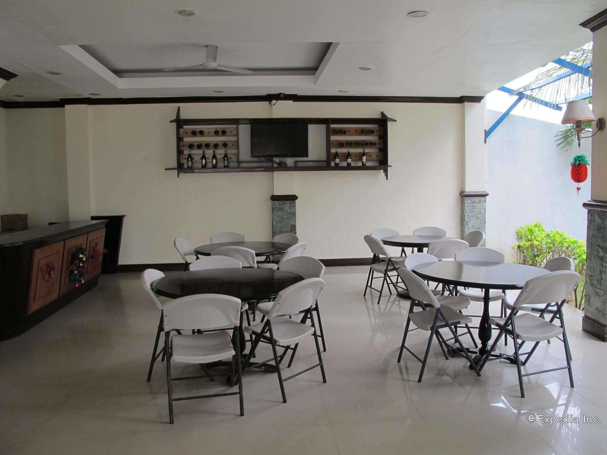 Bluefins Resort Lapu-Lapu City Eksteriør bilde