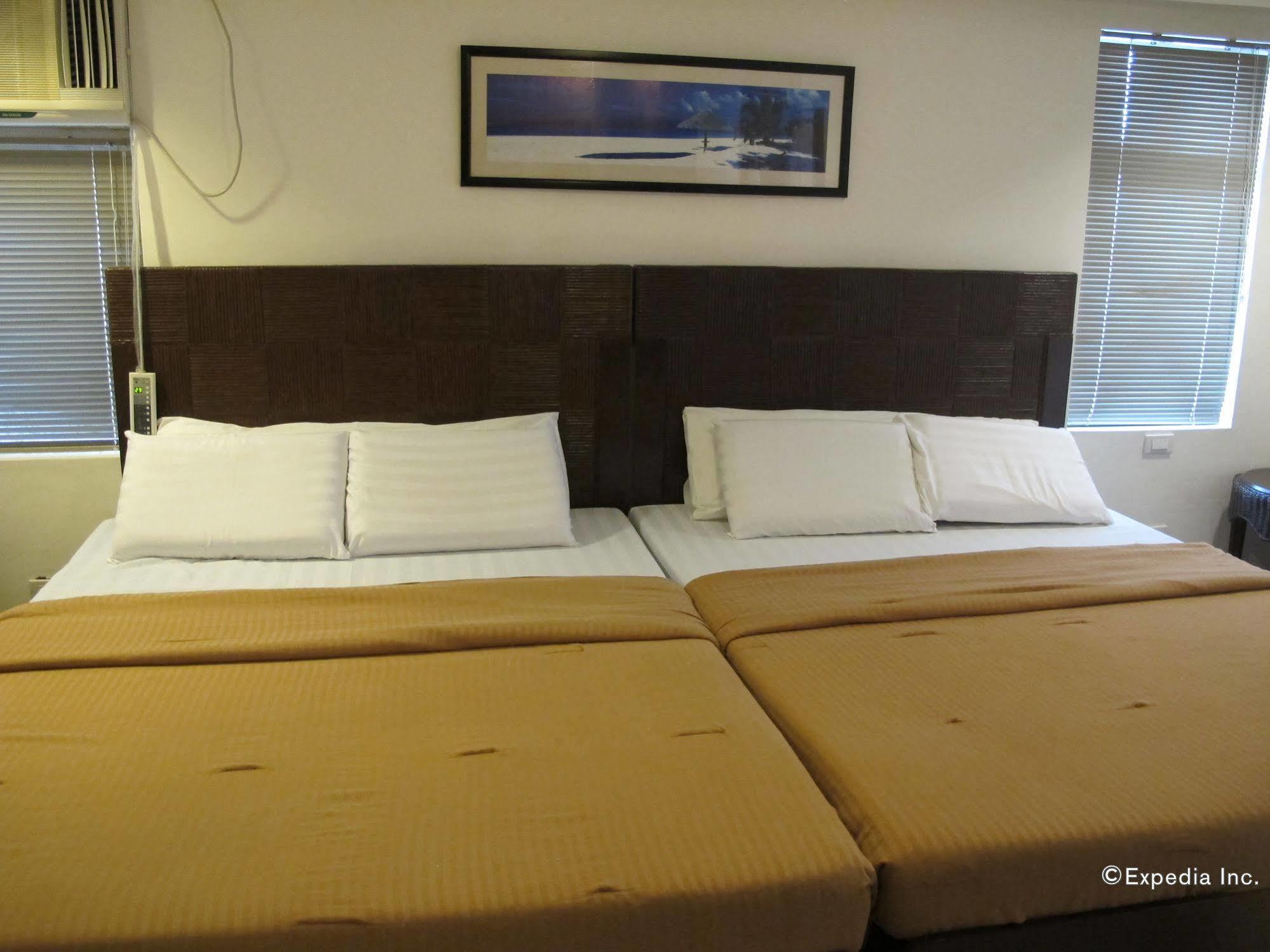 Bluefins Resort Lapu-Lapu City Eksteriør bilde