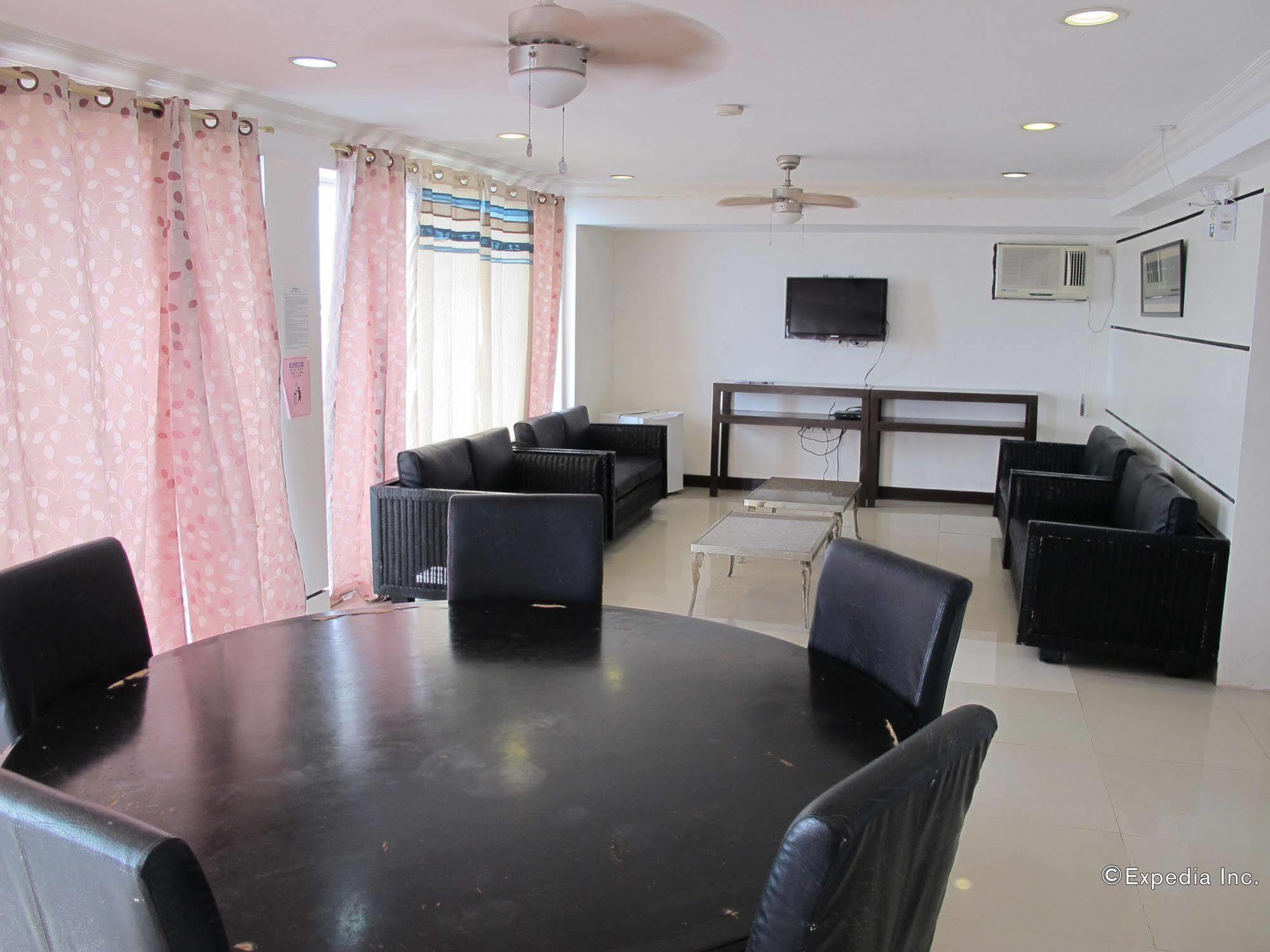 Bluefins Resort Lapu-Lapu City Eksteriør bilde