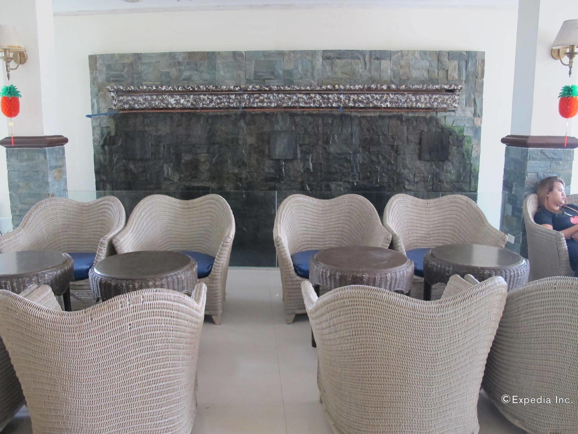 Bluefins Resort Lapu-Lapu City Eksteriør bilde